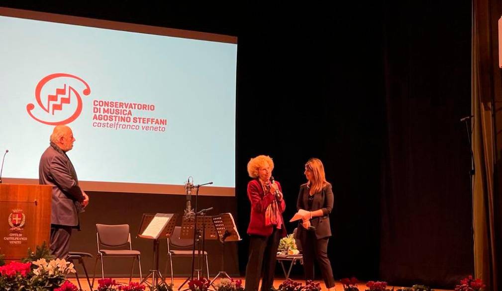 Premio Steffani d’oro ad Anna Mancini Rizzotti - Foto Facebook conservatorio Steffani Premio Steffani d’oro ad Anna Mancini Rizzotti - Foto Facebook conservatorio Steffani