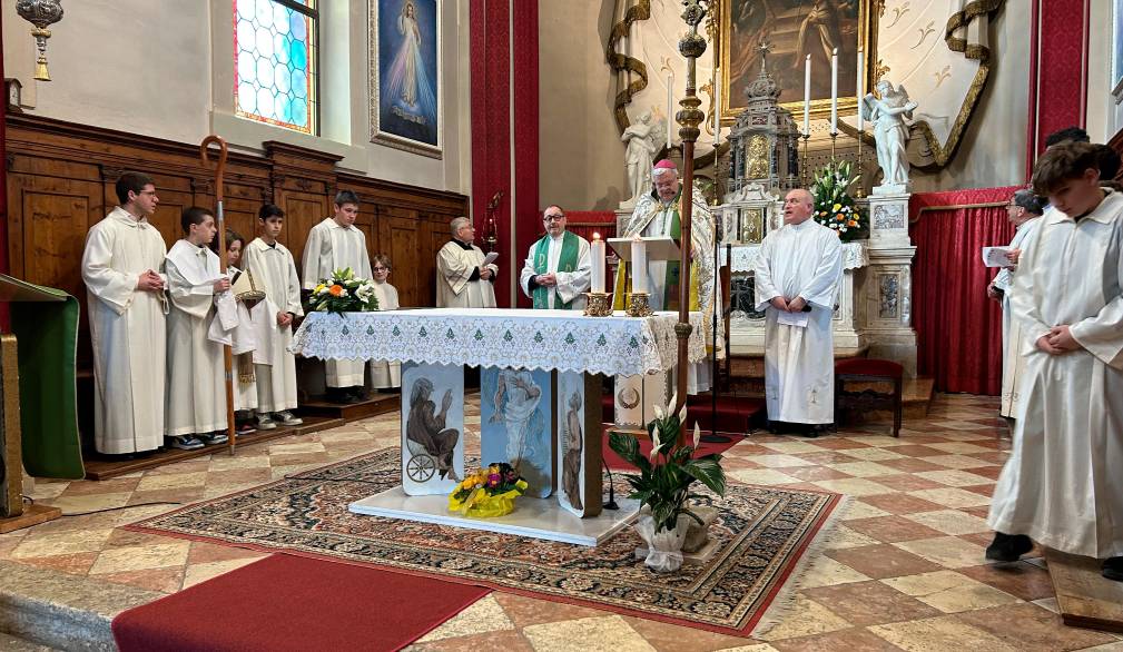 Alcuni momenti delle celebrazioni vissute nelle varie parrocchie, Castelcucco, Monfumo e Castelli