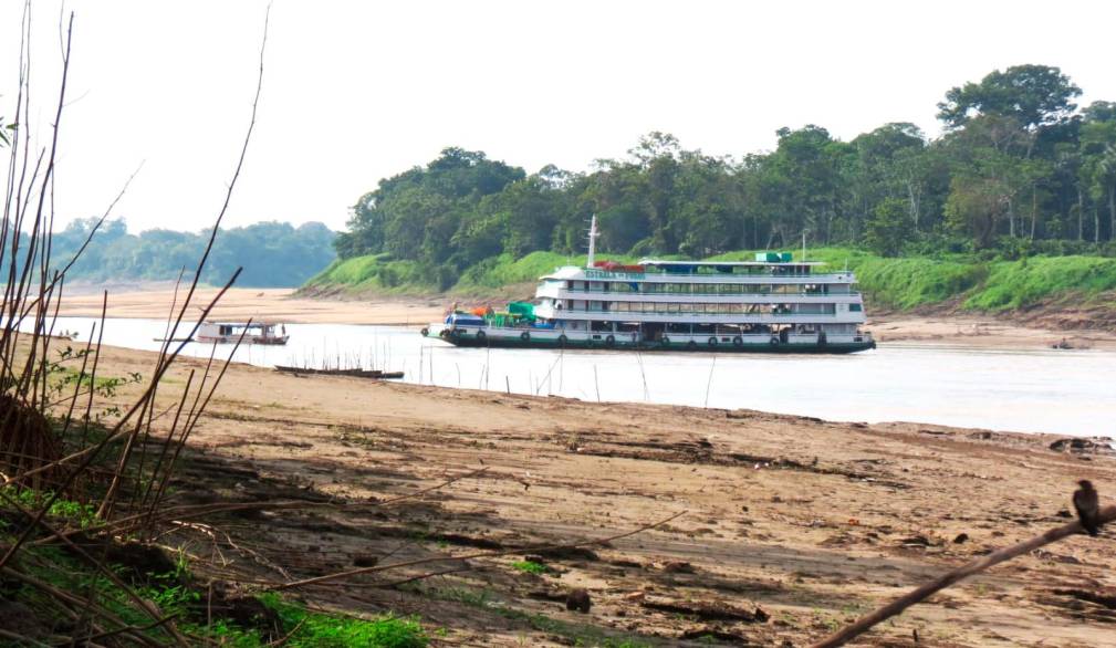 Siccità: in pochi mesi in Amazzonia è sparito il lago di Tefé, vasto quanto il Garda