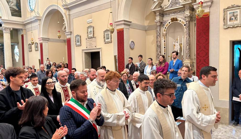 Grande festa nella comunità di Liedolo per la prima messa di don Mattia Gardin Grande festa nella comunità di Liedolo per la prima messa di don Mattia Gardin