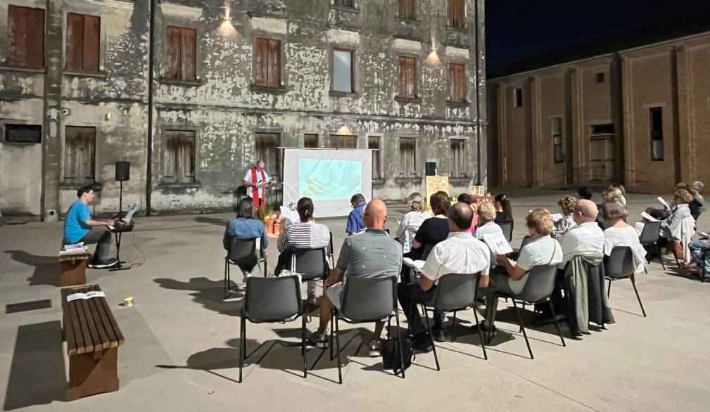Il triduo di preghiera per la pace della comunità di Negrisia Il triduo di preghiera per la pace della comunità di Negrisia