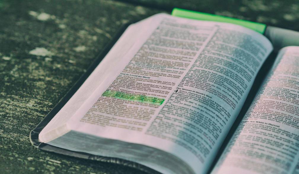 Lettura della Bibbia a scuola: libro antico e sempre nuovo Lettura della Bibbia a scuola: libro antico e sempre nuovo