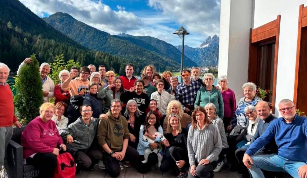 Silea, scialli di solidarietà per il Myanmar