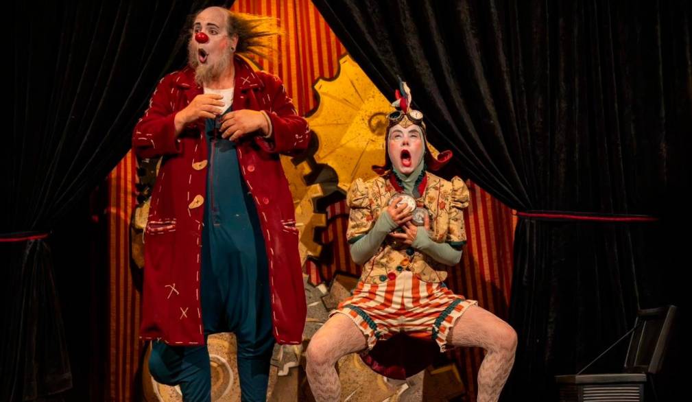 A Roncade arriva il circo Patuf con uno spettacolo sul tempo A Roncade arriva il circo Patuf con uno spettacolo sul tempo