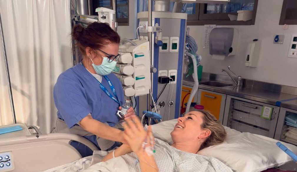 Lindsey Vonn, dal letto del Ca’ Foncello, ringrazia i medici e lo staff. I messaggi di Stefani e Conte