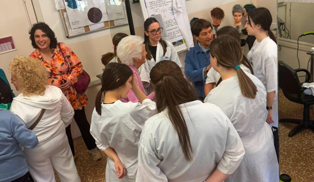 Studenti “acconciatori” nei centri sollievo dell’Ulss 4 Studenti “acconciatori” nei centri sollievo dell’Ulss 4