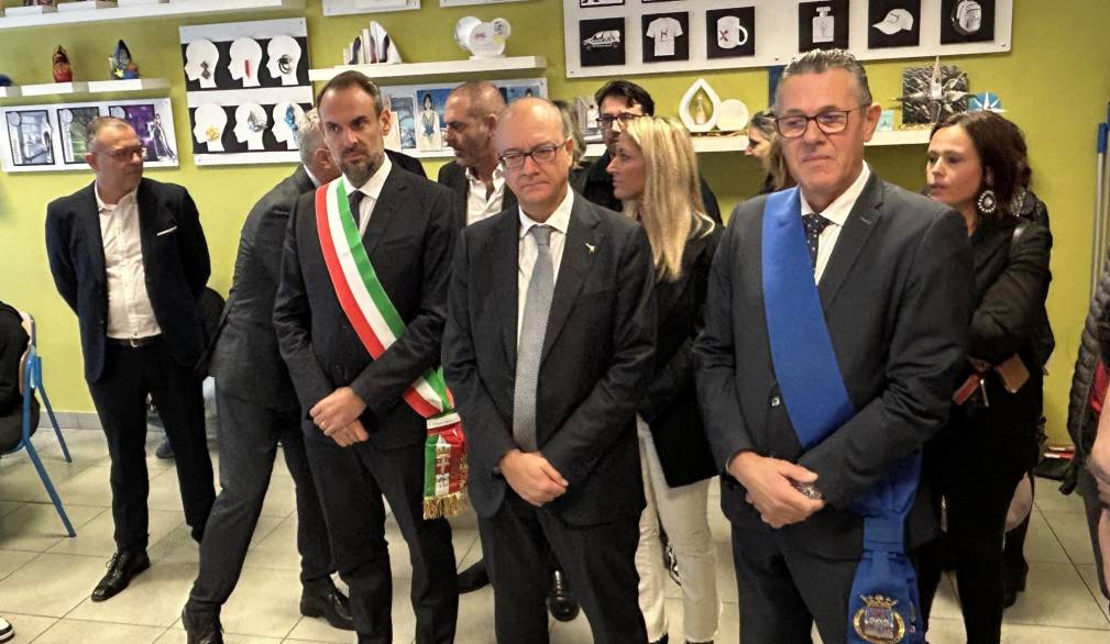 Scuola, il ministro Valditara all’Engim Turazza “promuove” le scuole professionali Scuola, il ministro Valditara all’Engim Turazza “promuove” le scuole professionali