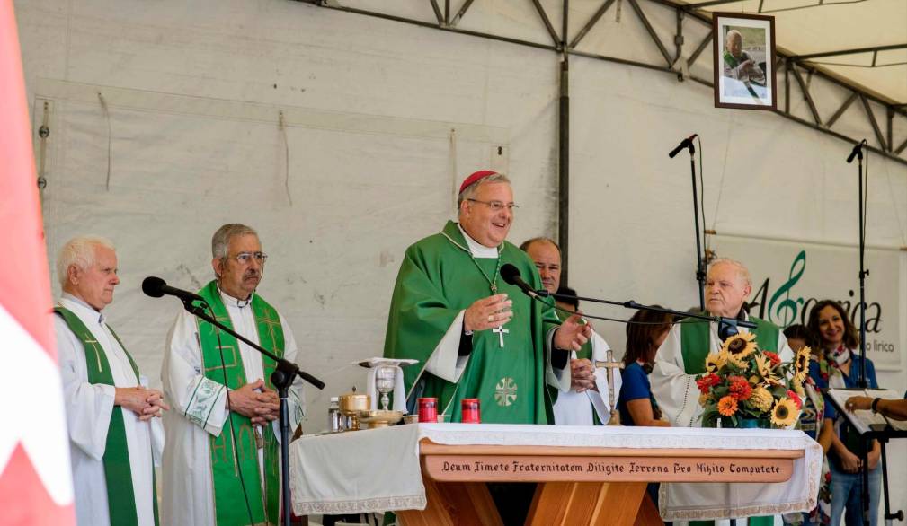 Il vescovo Michele Tomasi durante la celebrazione in Cansiglio (foto L’Azione) Il vescovo Michele Tomasi durante la celebrazione in Cansiglio (foto L’Azione)