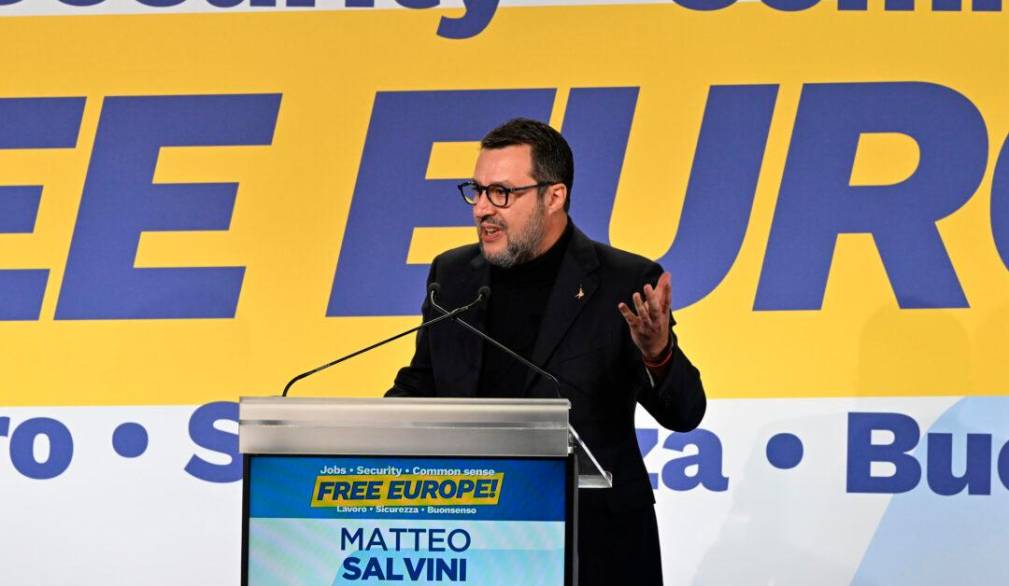 Il derby dei “sempre più a destra”: Salvini riunisce populisti e nazionalisti