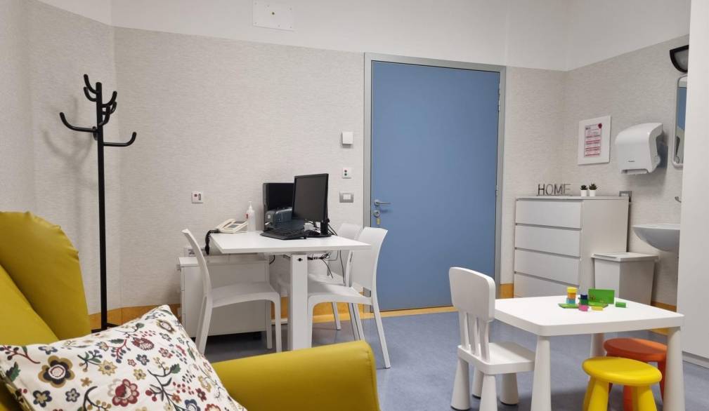Montebelluna: in ospedale inaugurata la “Stanza rosa” per le donne che subiscono violenza Montebelluna: in ospedale inaugurata la “Stanza rosa” per le donne che subiscono violenza