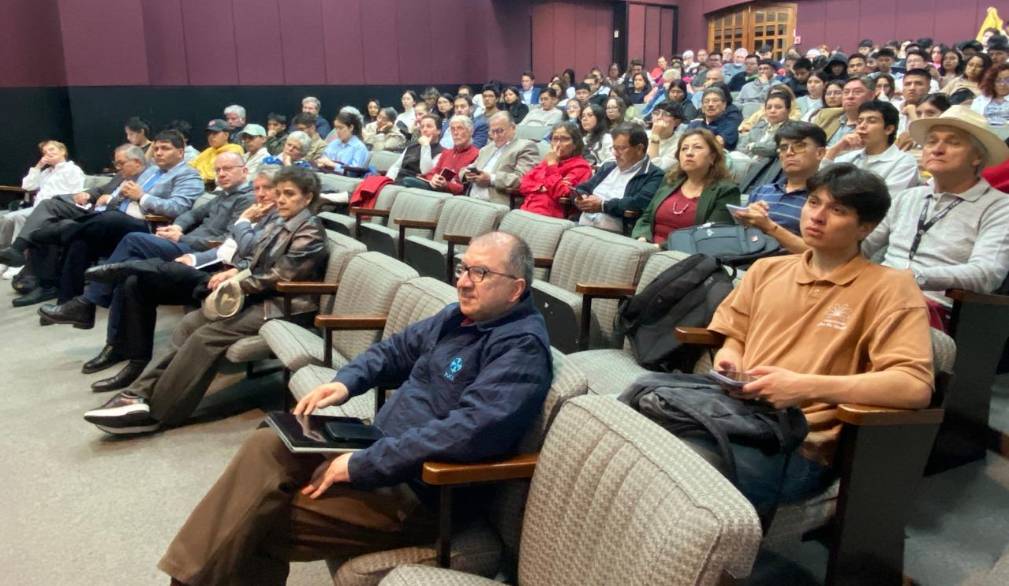 Mercoledì 21 gennaio: la relazione del vescovo Tomasi alla Pontificia Università Cattolica