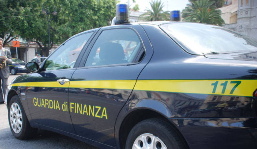 Tangenti per i rifiuti: arrestato ex manager della Veritas Tangenti per i rifiuti: arrestato ex manager della Veritas