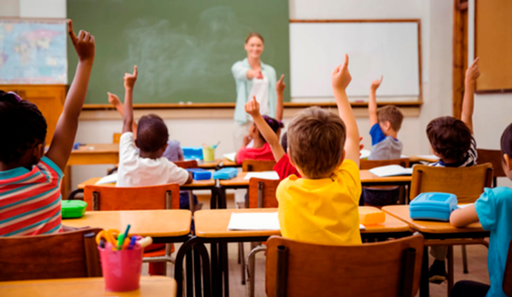 Il tema scuola non va in vacanza nemmeno d’estate Il tema scuola non va in vacanza nemmeno d’estate