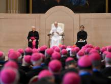 Un dono, per mons. Tomasi, l’invito del Papa a incontrare tutti i Vescovi italiani