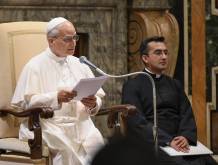 Leone XIV, parole forti sul Medio Oriente: “La gente non può morire a causa di fake news”