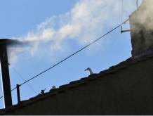 DIRETTA CONCLAVE. Fumata bianca! C’è il nuovo Papa, attesa per l’annuncio