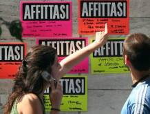 Caro affitti, le proteste degli studenti