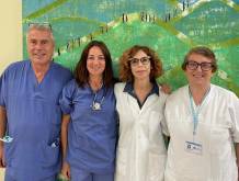 La dottoressa Elena Momesso e parte dello staff della terapia antalgica