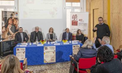 Da sin. don Francesco Pesce, il vescovo Michele Tomasi, Gloria Tessarolo, Francesco Benazzi, Paola Roma e Adriano Bordignon
