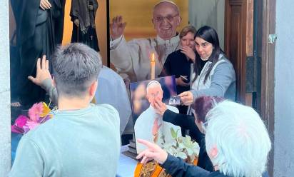 Mons. Daniele Liessi, da Buenos Aires, spiega il saluto dei concittadini al “loro” Papa