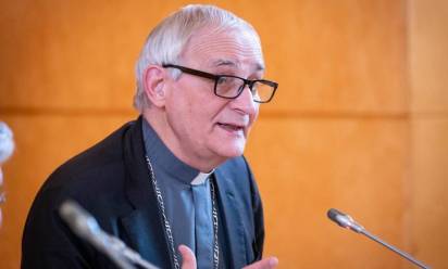 Zuppi: “Crisi, denatalità, carcere. A Natale accendiamo una luce per chi cerca futuro e giustizia”