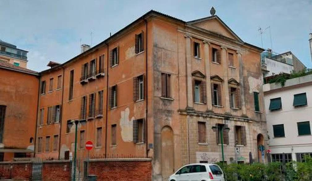 A palazzo Moretti, a Treviso, una delle novantanove Case di comunità del Veneto