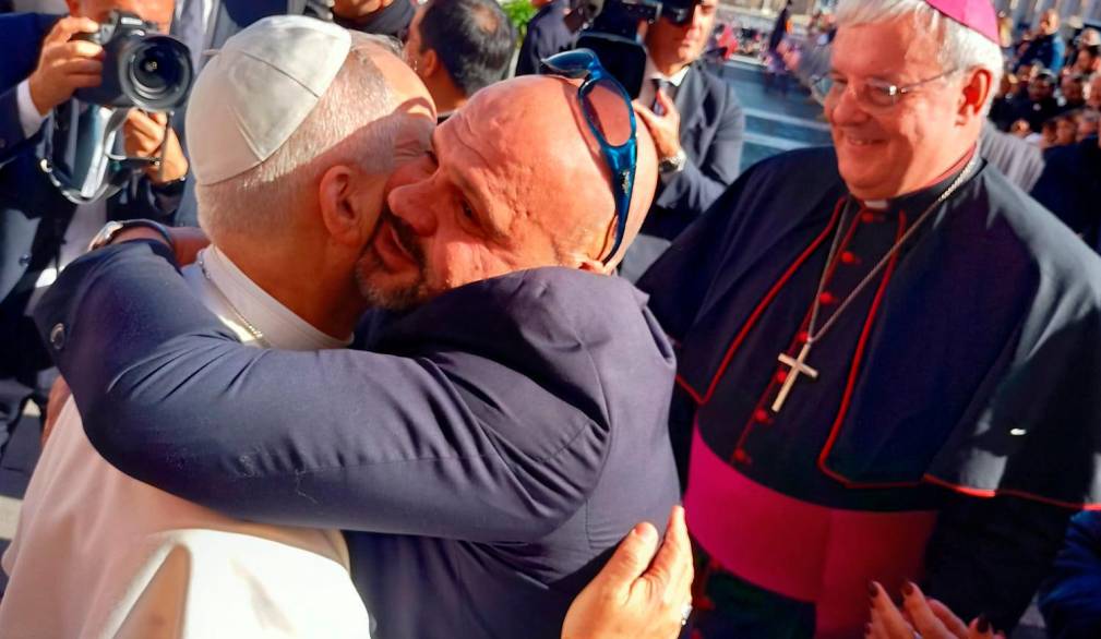 L’ascolto e l’abbraccio di papa Leone ai detenuti trevigiani, a Roma con il Vescovo
