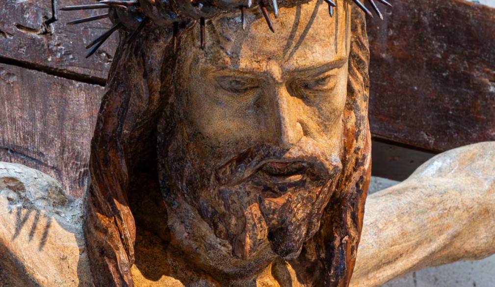 Restaurato i crocifisso ligneo del Tempio del donatore dell’Avis