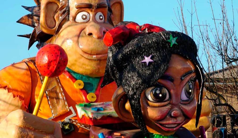 Fine settimana di festa per il Carnevale con le sfilate dei carri