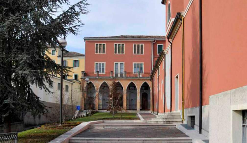 A fine anno è stato definitivamente chiuso il centro di accoglienza straordinaria per migranti di Onè di Fonte