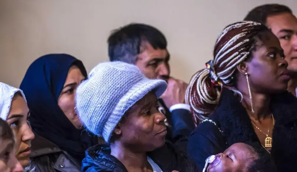 Immigrazione, rapporto Caritas-Migrantes, 4 immigrati su 5 vivono in Italia da oltre dieci anni. Il 67,4% vuole restare