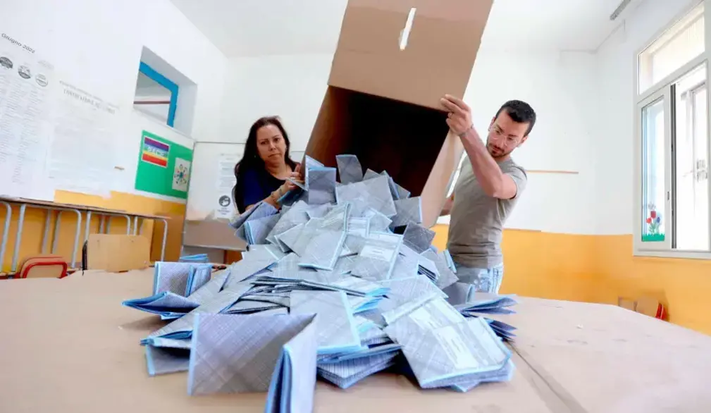 Legge elettorale, bocciato l’emendamento sulle preferenze. Ora pesanti incognite