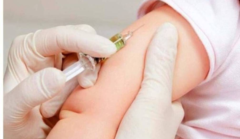 Scuole, inizio "tormentato" dal dibattito sui vaccini