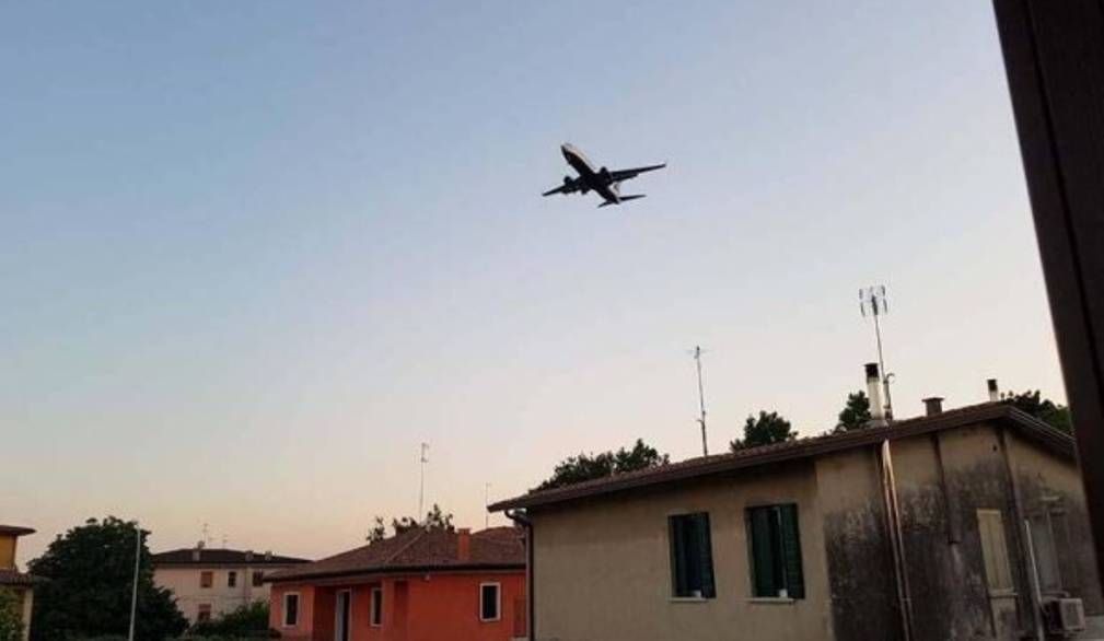 Aeroporto Canova, Manildo prosegue nella linea dura: "Stop a nuove rotte"
