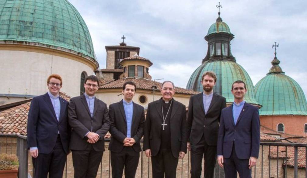 Un fragile "eccomi" di cui il Signore si fida, messaggio del Vescovo ai nuovi sacerdoti