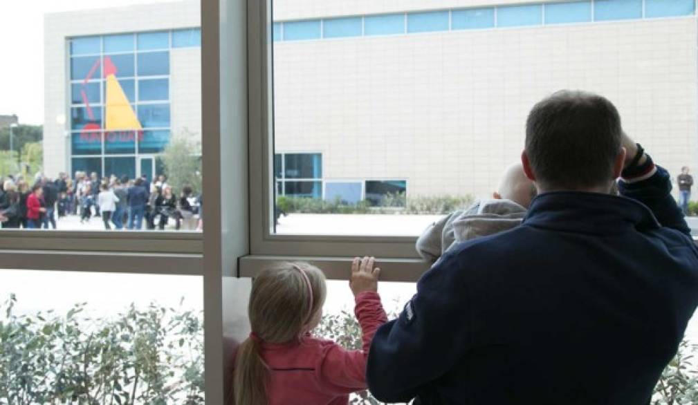 Italia, il 40% non può sostenere una spesa imprevista di 800 euro: a rischio povertà oltre una persona su quattro