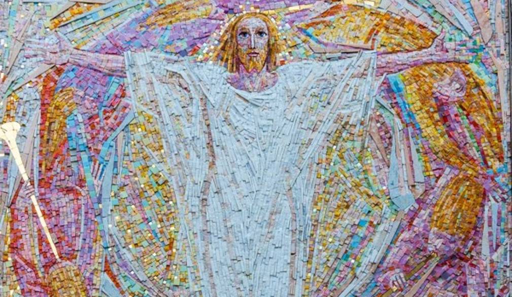 Pasqua, il messaggio del Vescovo: "Vince la vita perché vince l'Amore"