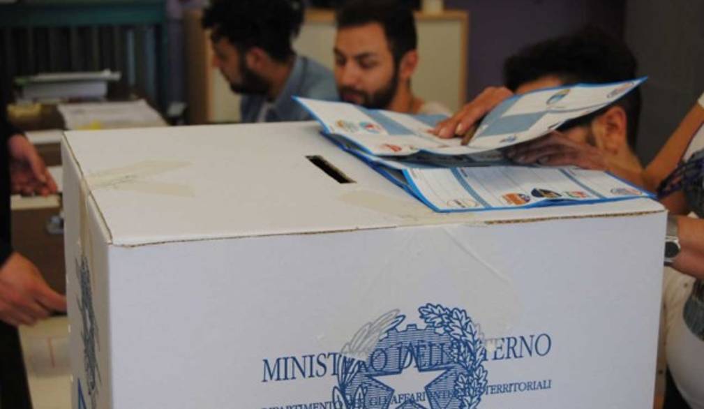 Niente tsunami astensionista: ma prove di tripolarismo