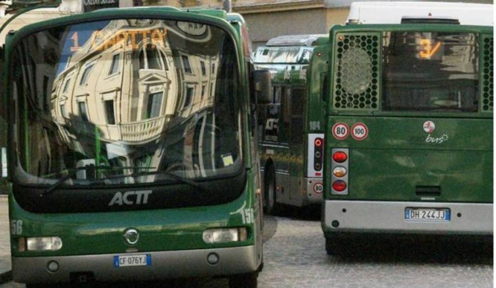 Trascina nel baratro il trasporto pubblico: duro attacco della Cisl alla Mom