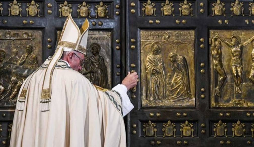 Povera di mezzi ricca d'amore: la Chiesa di Francesco dopo il Giubileo