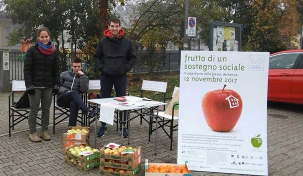 Case alloggio per disabili, tornano in piazza le "mele solidali"