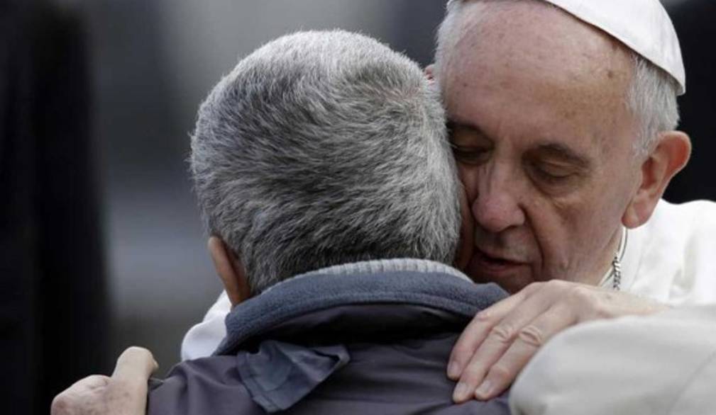 Papa Francesco: ascoltare il grido dei poveri, senza però, senza ma, senza forse