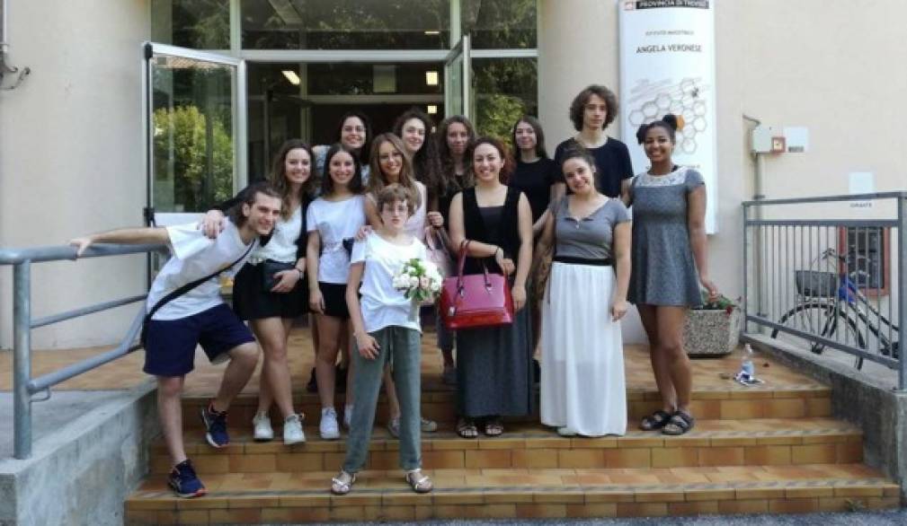 Elena, studentessa autistica di Montebelluna, premiata col 100 all'esame di maturità