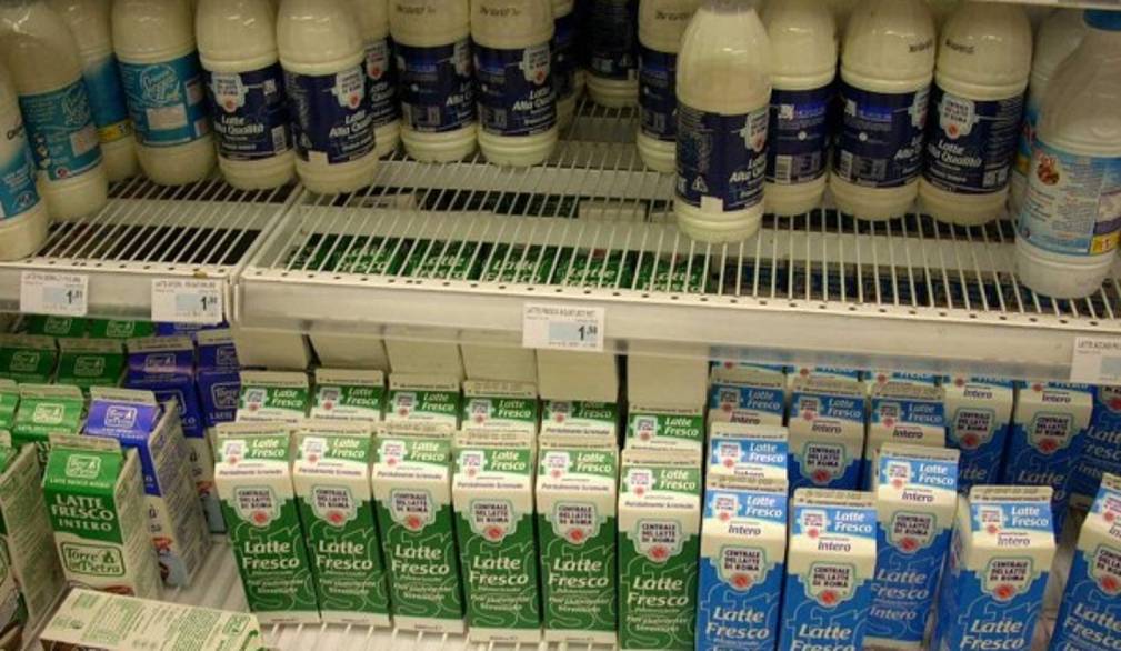 Etichettatura del latte: passo importante. Ma il resto della spesa?