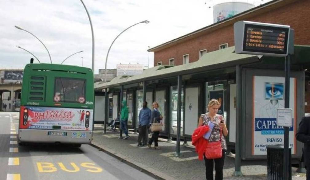 Mom, servizio verso la normalità