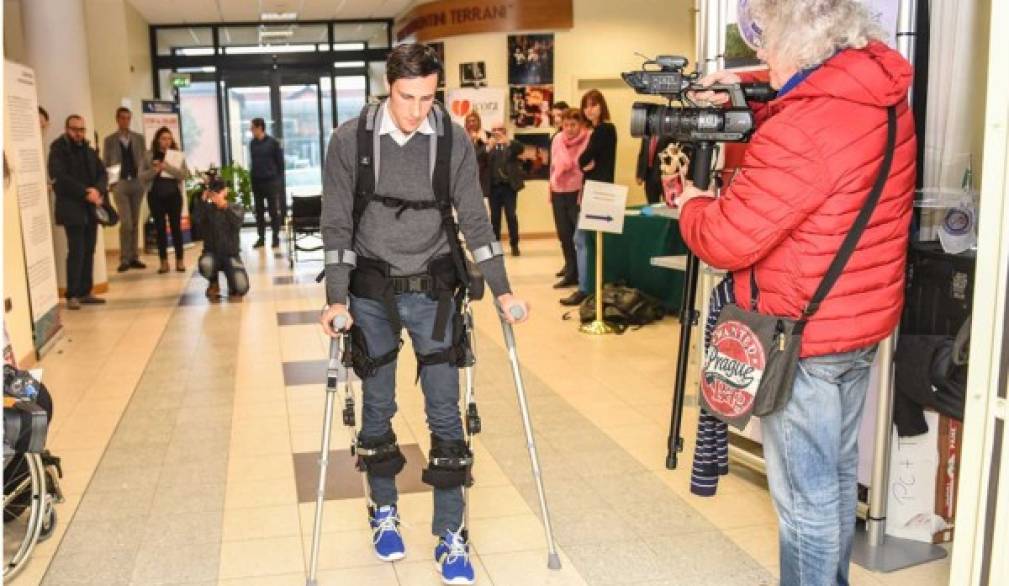 Phoenix, ecco la protesi bionica per tornare a camminare