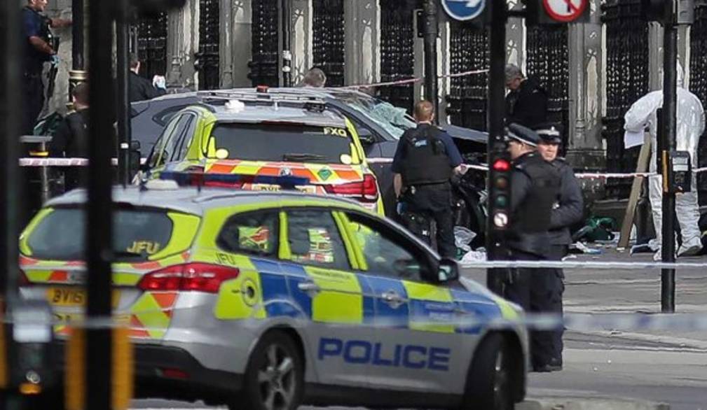 Attacco a Londra, torna l'incubo terrorismo