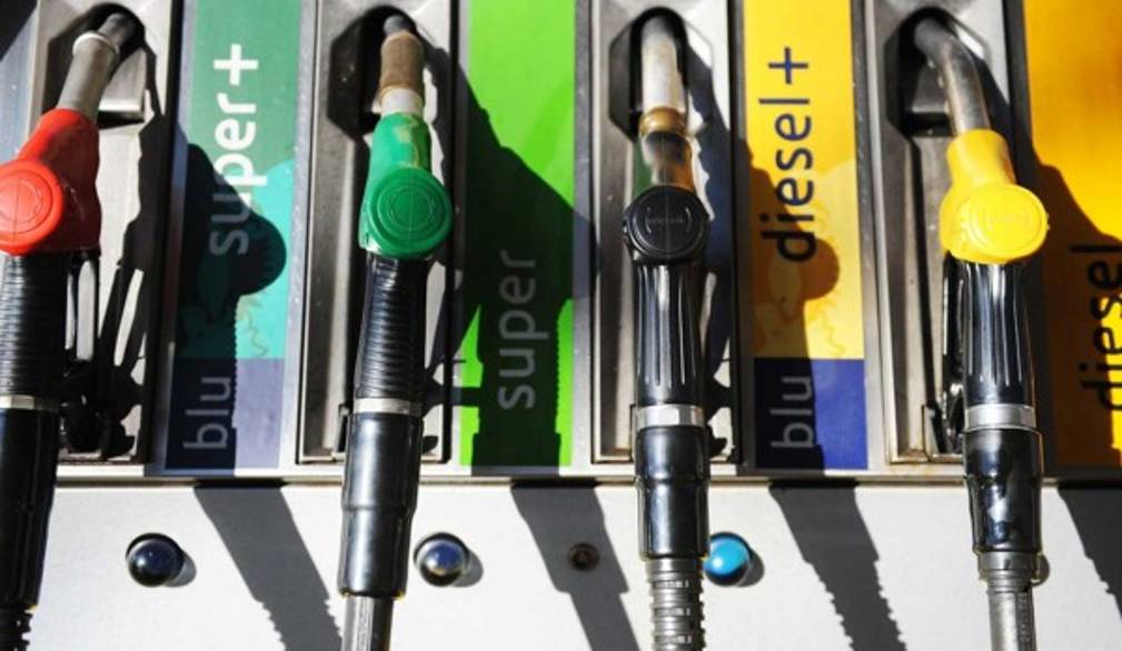 Se due centesimi vi sembran pochi... Artigiani contro l'aumento delle accise