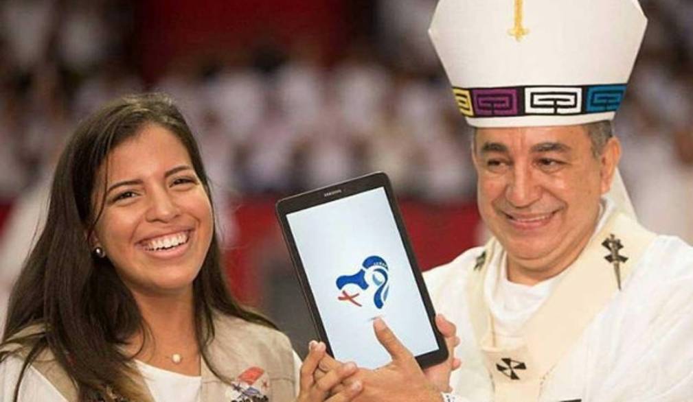 Panama: presentato il logo della Gmg disegnato da una studentessa ventenne