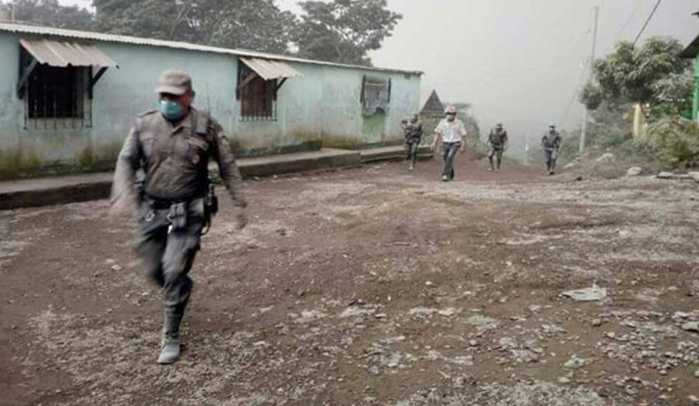 Guatemala, si risveglia il Volcán de Fuego: già 69 le vittime, ma si teme che siano in migliaia sotto la cenere